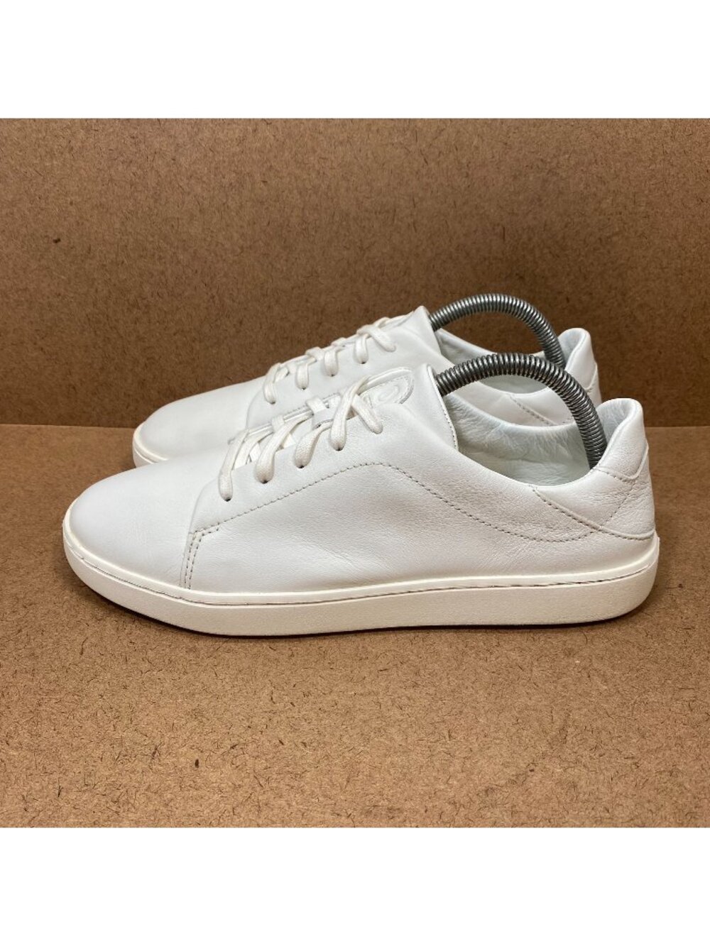 Olukai Pehuela Li Ili Womens White Leather Sneakers Size US W10 Casual Style